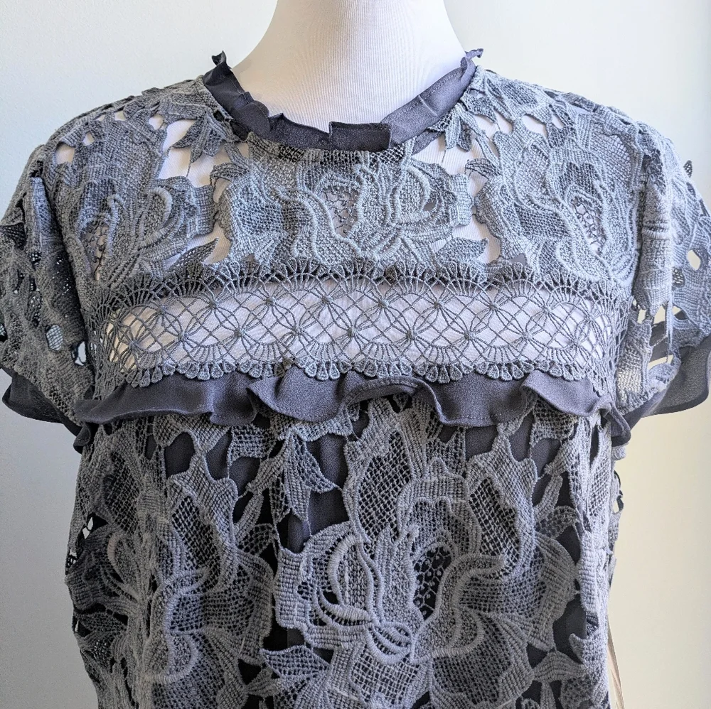NWT....Laundry By Shelli Segal Lined Cutout Lace Midi Dress Size 10 - Picture 1 of 10